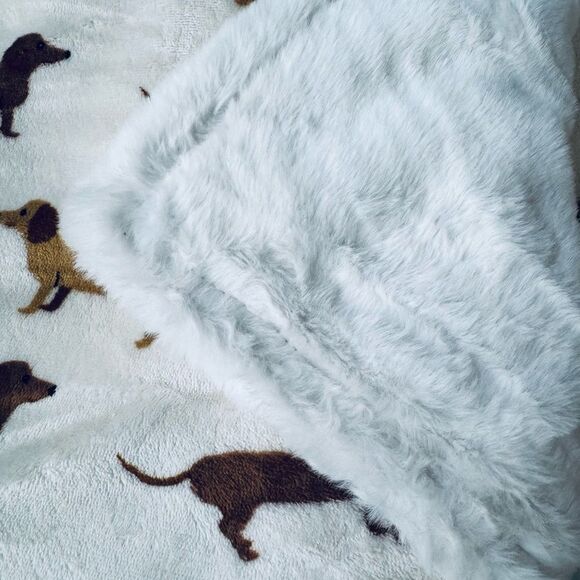 Dachshund Dog Posh Pooch Faux Fur Plush Throw Blanket - Picture 2 of 4